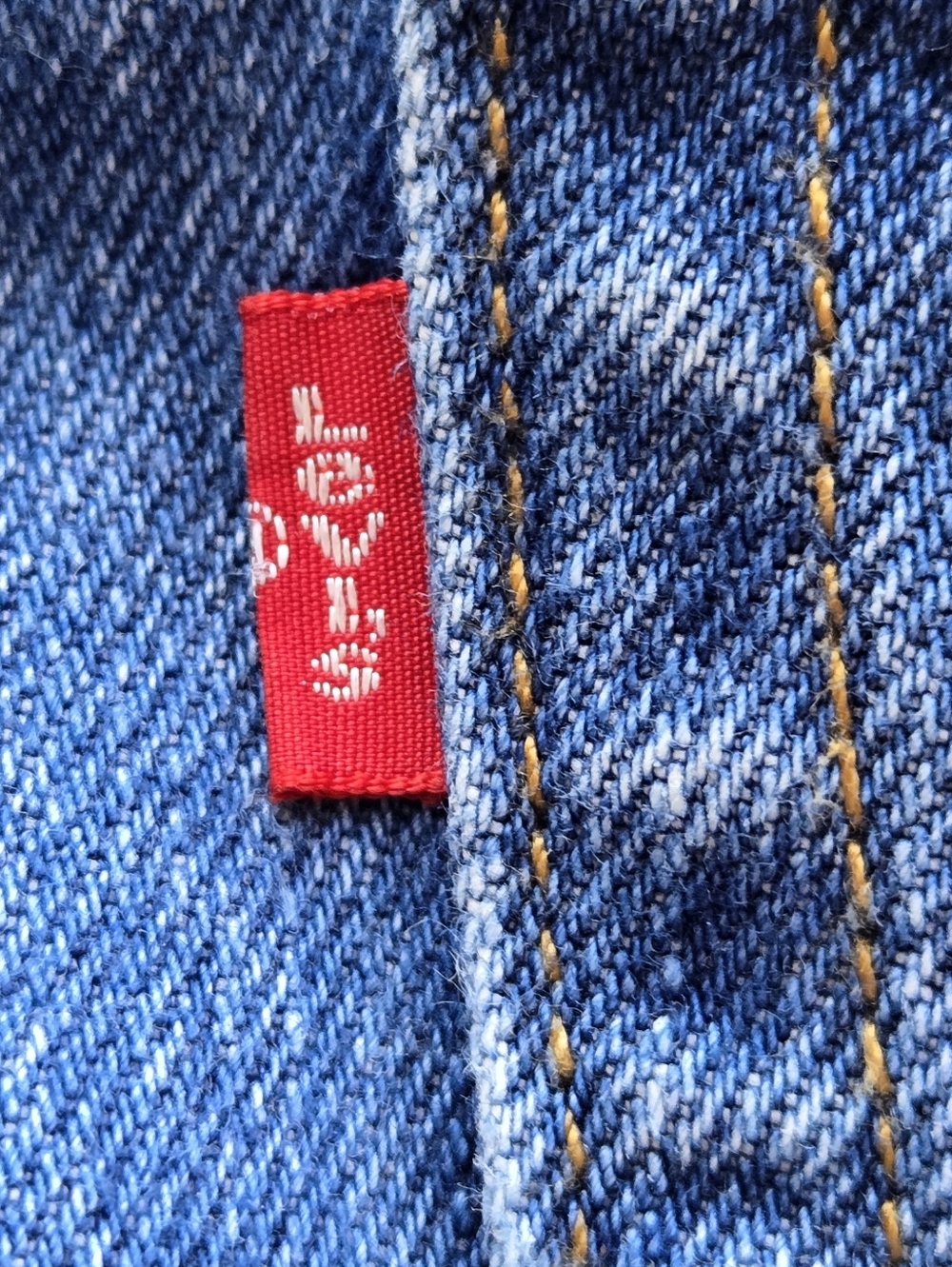 Levi's 550 Relaxed Fit Jeans Medium Wash 36x34 (Measures 35x33)👖✨ - Picture 14 of 14